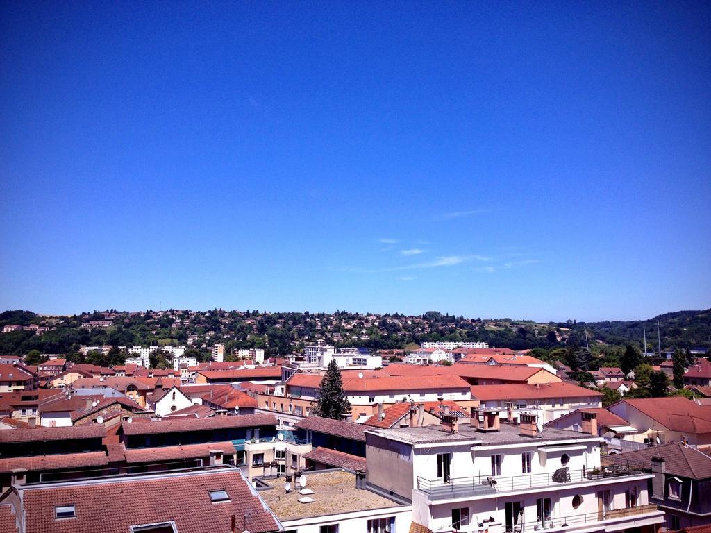Ibis Budget Bourgoin Jallieu Centre Exterior foto