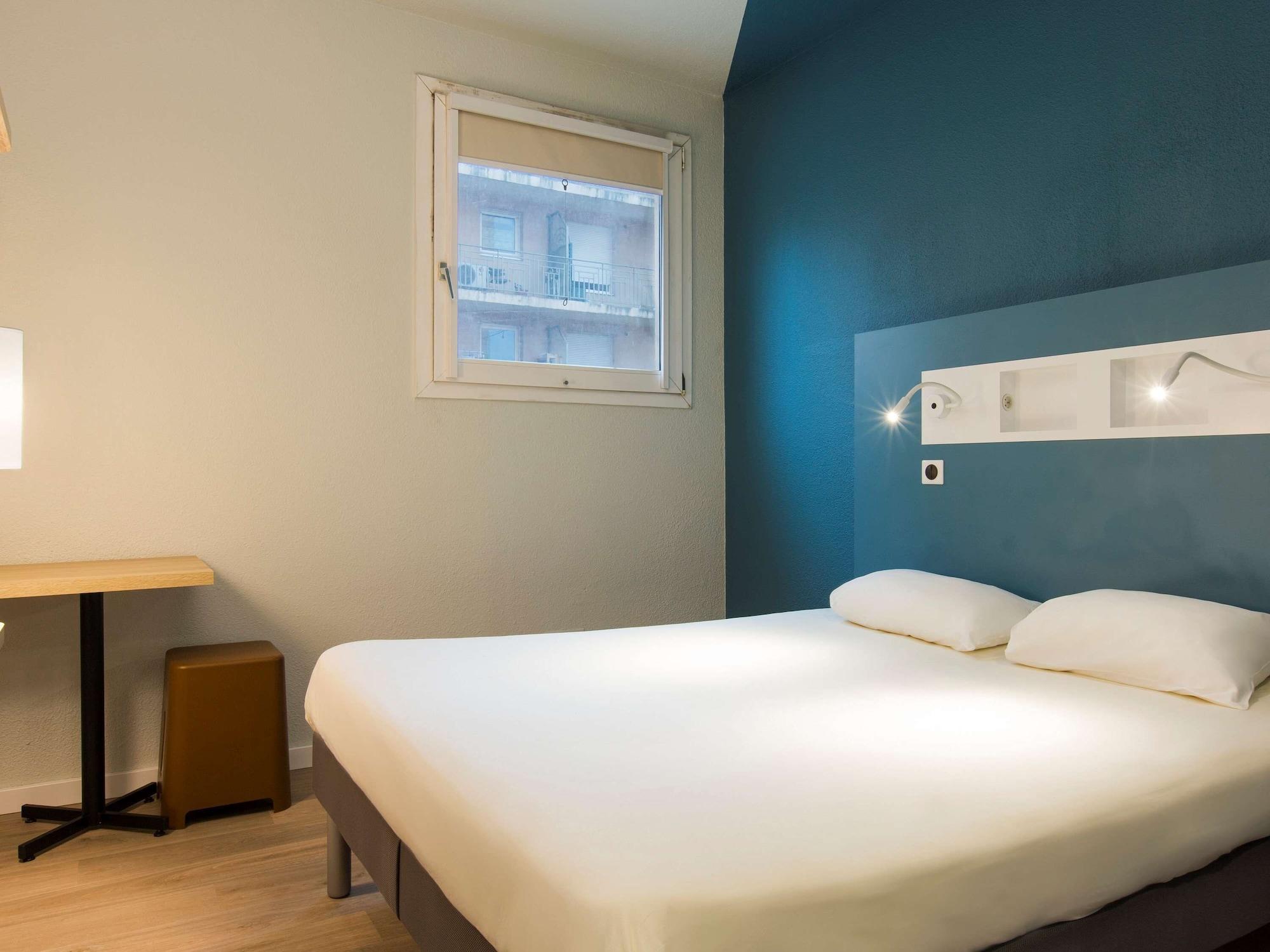 Ibis Budget Bourgoin Jallieu Centre Exterior foto